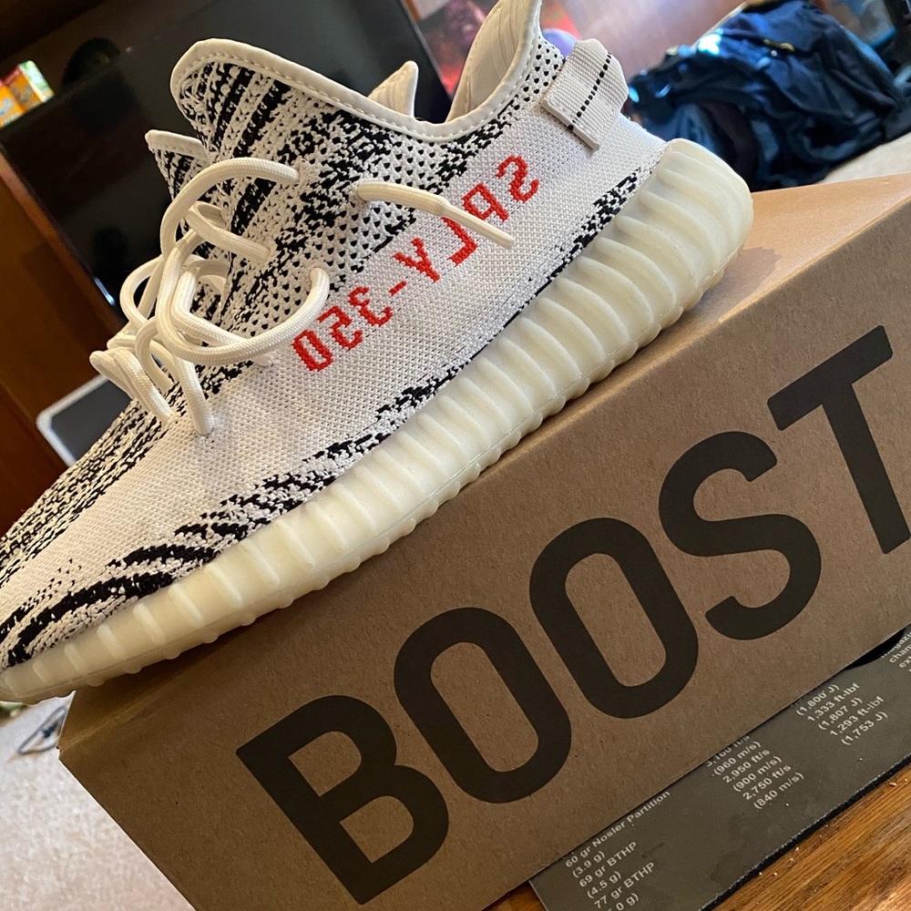 Yeezy 350 V2 (Zebra)